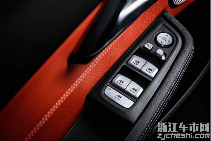 20201021-ѪW 1ҹ BMW 1ϵM\ҹD1879.png