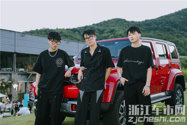 1659065359845851.jpg 4.jpg