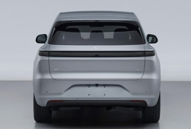 1708249719901995.png 理想L6 3.png